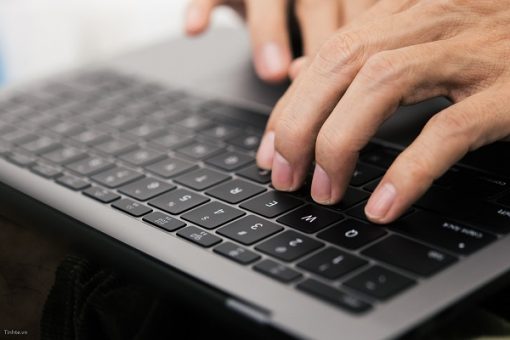 KHÔNG LO lỗi bàn phím trên Macbook Pro nữa, Apple sẽ sửa MIỄN PHÍ cho bạn!