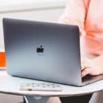Loa Macbook Pro 2018 bị rè – Apple liên tục mắc lỗi!!!