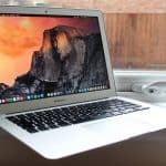 Dịch vụ thay màn hình Macbook Pro 13 inch giá tốt, nhanh chóng.