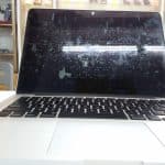 Dán màn hình Macbook VẪN BỊ bong lớp chống lóa! Cớ làm sao???